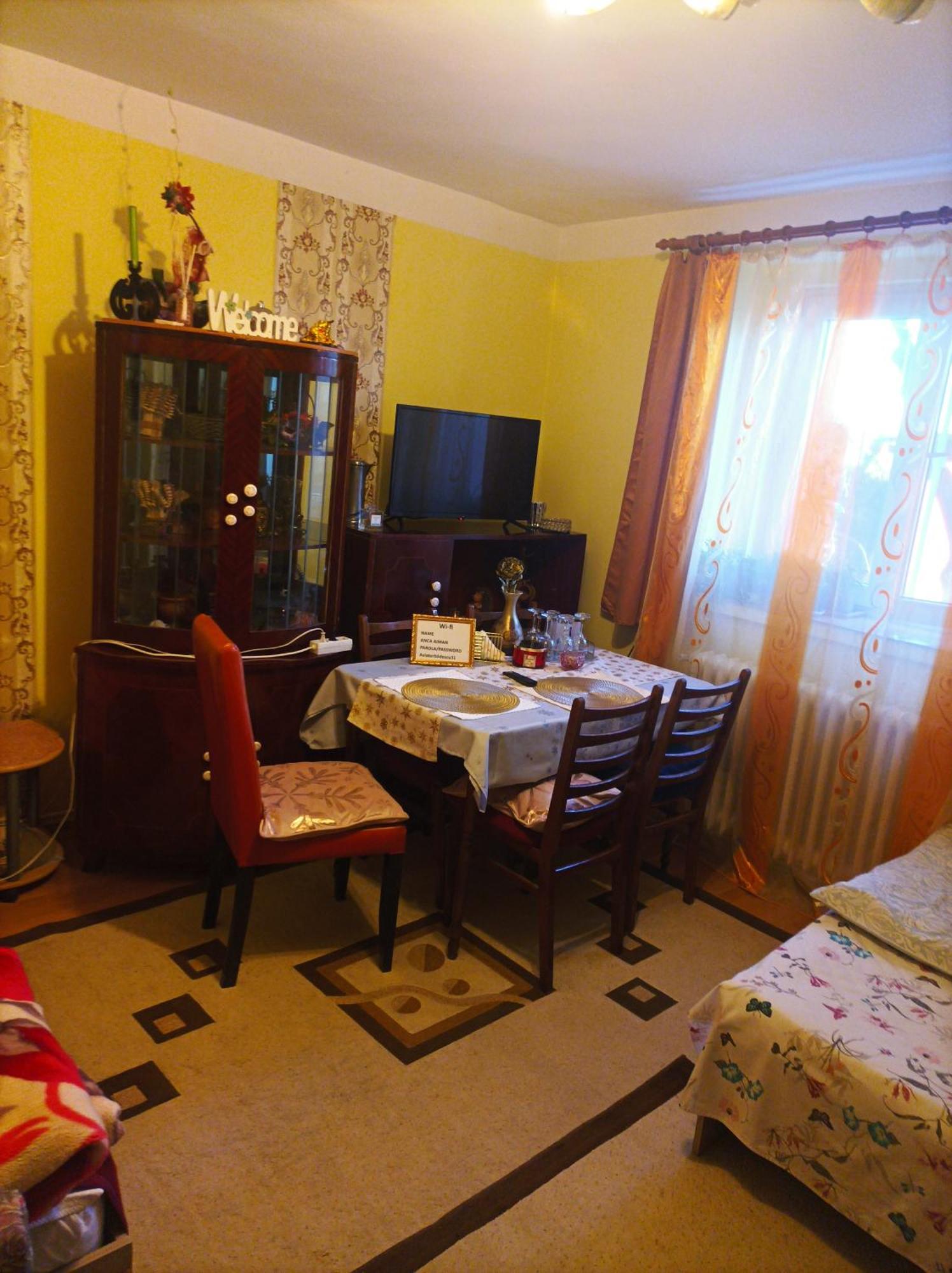 Apartament Cu Doua Camere Si Gradina Kluż-Napoka Zewnętrze zdjęcie